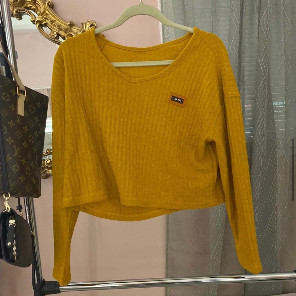 Long sleeve shirt